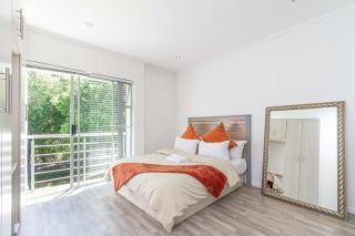 3 bedroom apartment in sandton city - 7