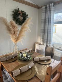 marine getaways caravan hire - 3