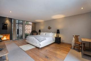 The Glasshouse, Contemporary 5BR Home with Pool & Rooftop - 7