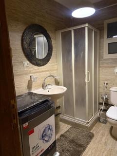 Elegant Escape Luxury Apartment In Rehab City - 6