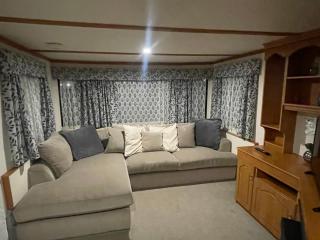 Skye Holiday Caravan 6 - 7