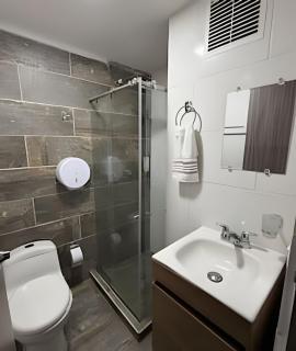 Cómodo Apartamento - Estrato 5 - 5