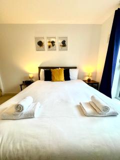 VIPAbodes at The Nankeville Woking - 6