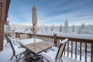 Spacious 4BR with Hot Tub Near BreckConnect Gondola - 8