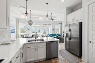 White Sand Dreamin' - 1