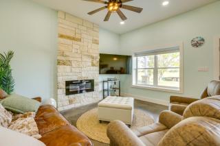 Anglers Paradise Townhome 2 Mi to Matagorda Bay - 5