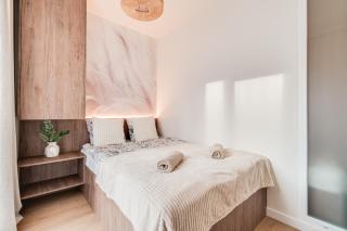 Legnicka Residnce 17B Adam i Ela - 0