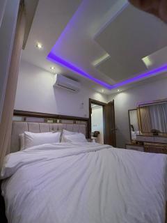 شقة عصرية 2025 غرف نوم 2 و مجلس فرش راقي جدا في الشميساني قرب المستشفى التخصصي - 5