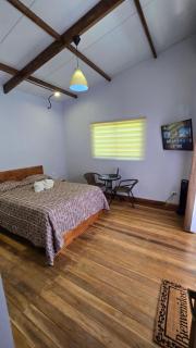 Bahia Ballena Walk to the Beach Uvita Apartments with shared kitchen - 1