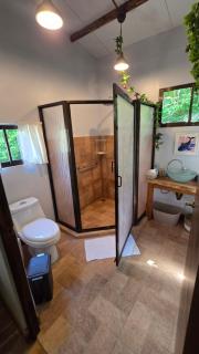 Bahia Ballena Walk to the Beach Uvita Apartments with shared kitchen - 5