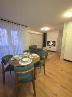 Poki's Luxury Apartmens - 5