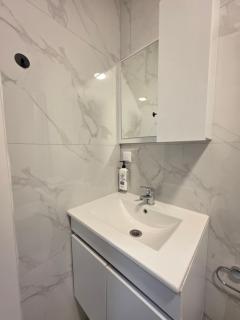 Poki's Luxury Apartmens - 2