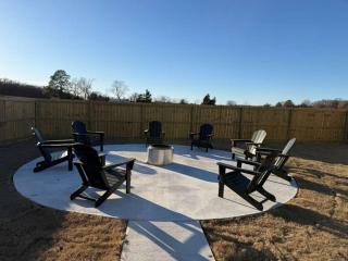 Royal Flush Villa - King Bed near WinStar - 1