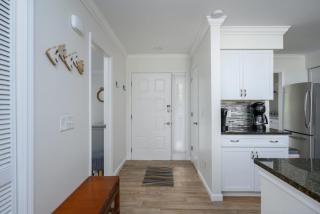 190 Colonnade Club - 2br2ba in Shipyard! - 9