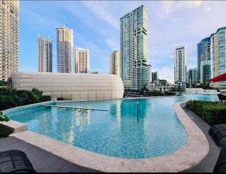 Luxe 1BR Panorama Suite at Novotel Aqua - 9