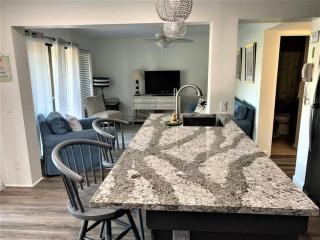 Admiral's Row 140 - Only Steps from the Beach - 7