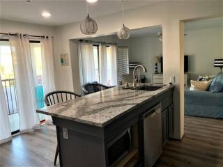 Admiral's Row 140 - Only Steps from the Beach - 4