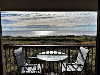 Admiral's Row 203 - Beach Front Sunrises - 0