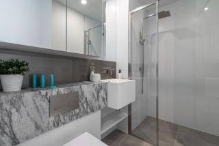 A beautifully designed, high-floor 1-bd apartment - 7