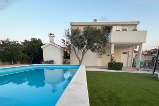 Family-friendly apartments with swimming pool Povljana, Pag - 24948 - 0
