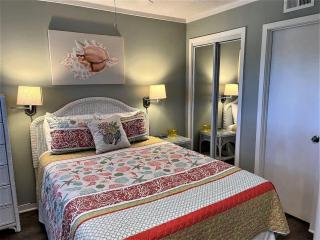 Admiral's Row 308 - Ocean Front Beauty - 2