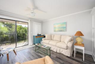 OV C125 Steps to Beach and Pool - 9