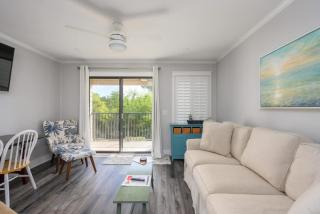 OV C125 Steps to Beach and Pool - 7