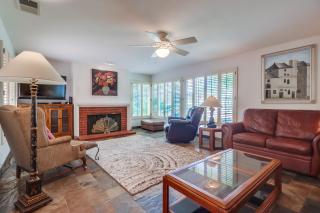 La Jolla Shores Hideaway is located 2 blocks from the Beach - dog friendly and great for families - 5