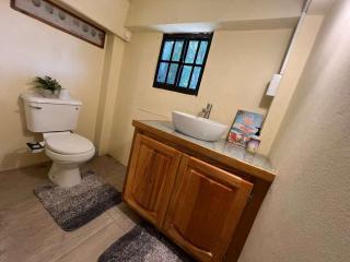 Cozy Island Getaway - Near grand Mal Beach - 5