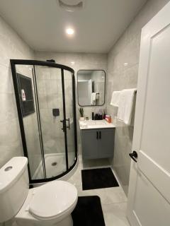 Cozy House Minutes from the Falls - 4