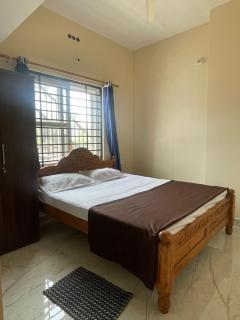 Shriyaamvitha Homestays - 2