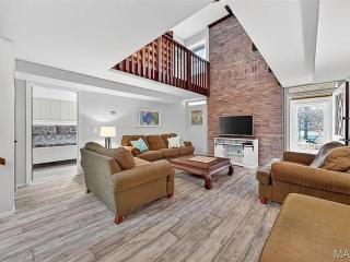 Hickory Haven Lakehouse by StayLage - 9