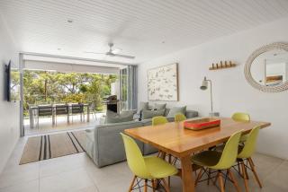 Headland Views 2 Leafy Retreat - 1