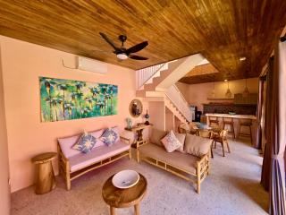 Bali Dream Villa in the heart of Sanur's premier Shopping, Dining and Entertainment - 4