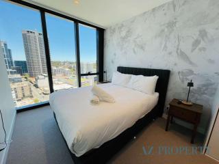 Luxury Perth CBD Apartment with Pool & Gym - 5