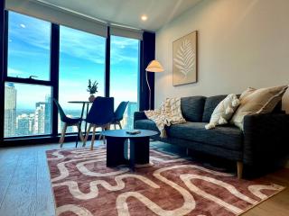 380 Melbourne - High-Rise City View Apt in CBD - 6