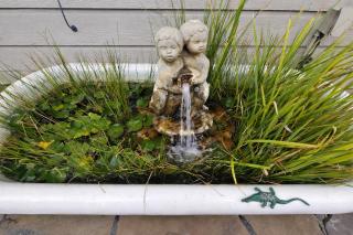 Cherry Creek Cottages Peaceful Farm Stay Fire Pit Pet-Friendly Room to Gather - 3