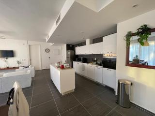 Apartamento para disfruta la majestuosidad de la playa - 1