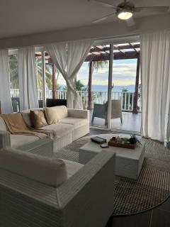 Apartamento para disfruta la majestuosidad de la playa - 0