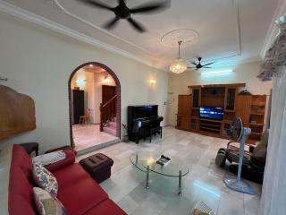 Garden vibe STAYcation Hillside - 0