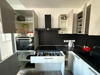 Calypso - 3BR 2BA Prime Location, Mercury View - 8