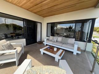 23 Coastline 3-Level Luxe Home Theatre &Pool House - 5