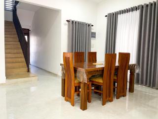 Charming Retreat - 1