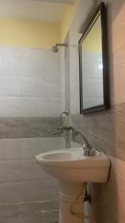 Hotel Holidays Inn - 1