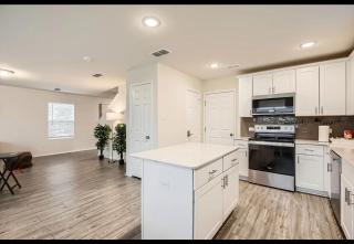 Modern Retreat with Private Office - 4