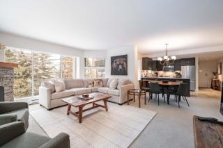 Woodrun Lodge 108 by Outpost Whistler - 7