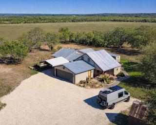 Cherry Creek Cottages Peaceful Farm Stay Pets Welcome - 5