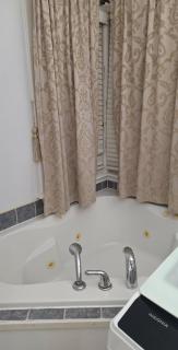 3 bedroom main level of the house all yours - 1