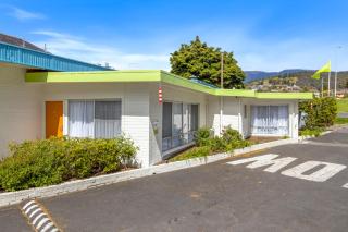 Riverfront Motel & Restaurant - 4