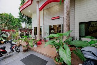 RedDoorz at Hotel Andalus Puncak - 8